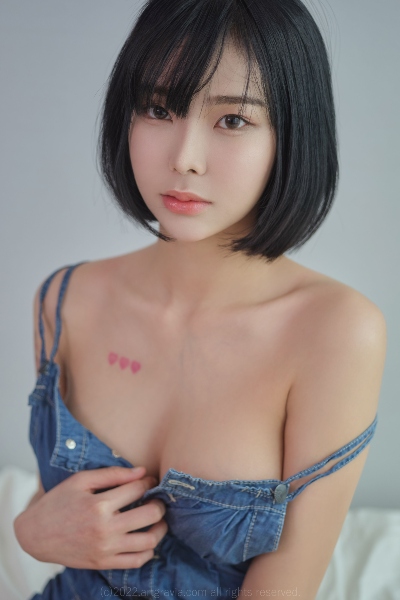 人间水蜜桃三女一男网名